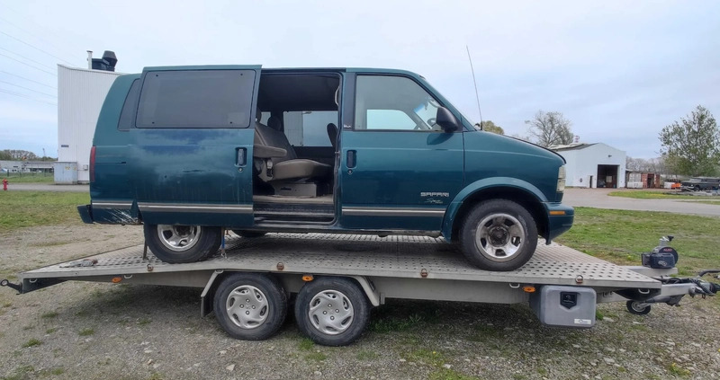 GMC Safari cena 11000 przebieg: 470000, rok produkcji 1997 z Świnoujście małe 16